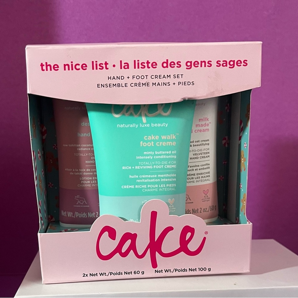 Cake Velveteen Hand and Foot Cream Set - Pink Packaging